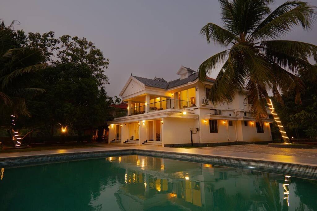 Riveria Portico - River Side 6 Bedroom Private Pool Bungalow North Paravur Eksteriør billede